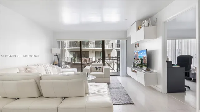 2-bedroom home at 2029 N Ocean Boulevard #404, Fort Lauderdale
