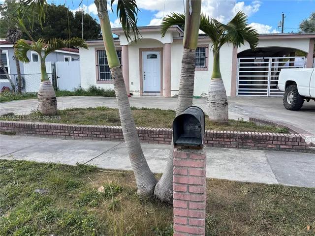 4-bedroom home at 514 NW 7th Avenue, Homestead