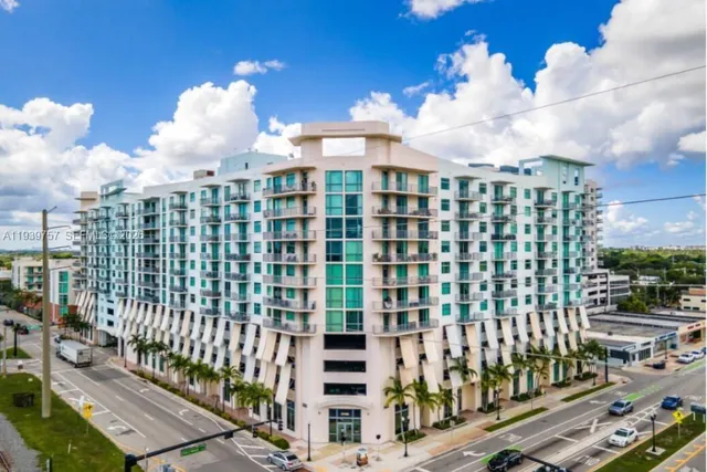 2-bedroom home at 140 S Dixie Hwy 527 #527, Hollywood