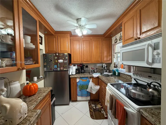 1-bedroom home at 9041 Sunrise Lakes Boulevard #207, Sunrise