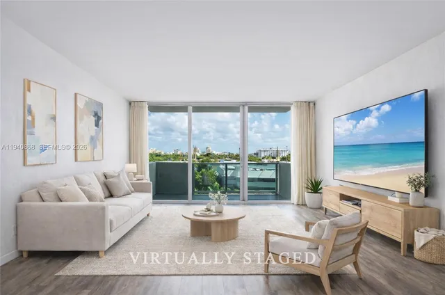 1-bedroom home at 1200 W Ave 708 #708, Miami Beach