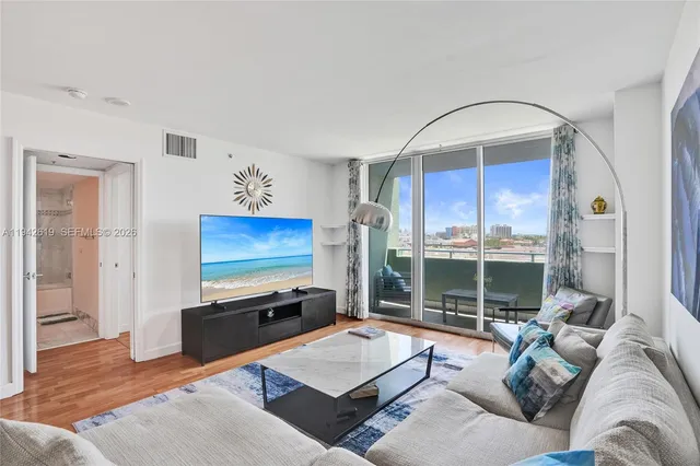 1-bedroom home at 90 Alton Road #807, Miami Beach