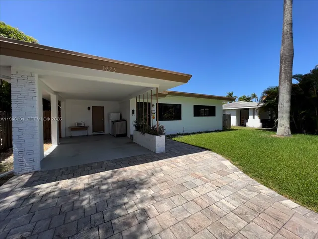 2-bedroom home at 1425 Grant Street, Hollywood