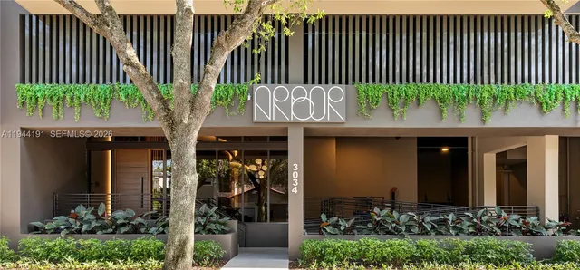 3-bedroom home at 3034 Oak Avenue #408, Coconut Grove