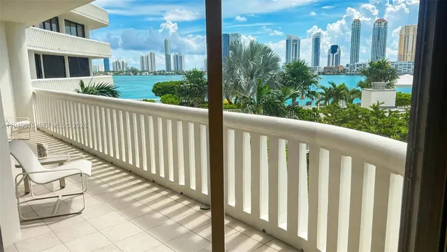 2-bedroom home at 3000 Island Boulevard #502, Aventura