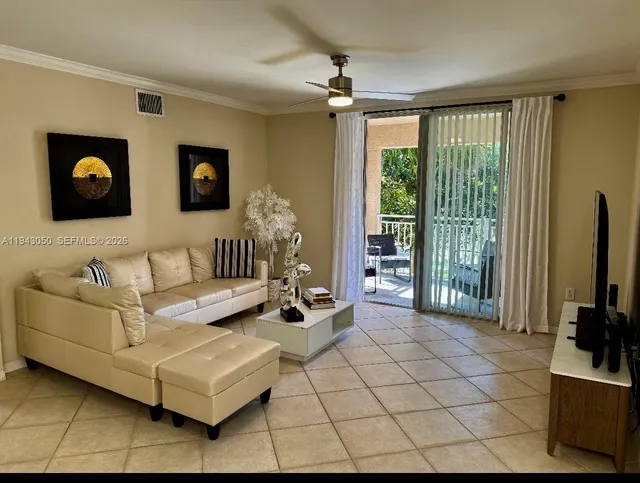 3-bedroom home at 6434 Emerald Dunes Drive #304, West Palm Beach