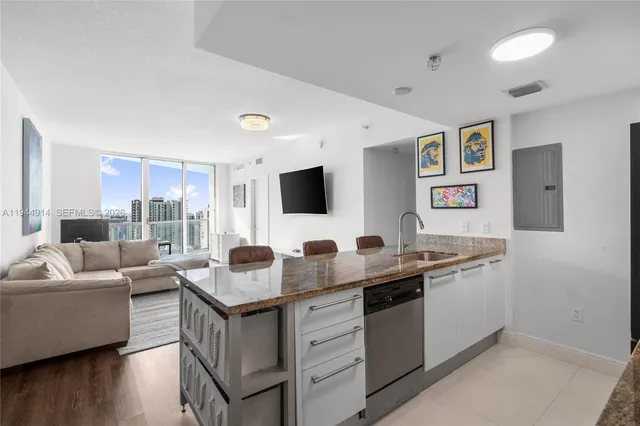2-bedroom home at 185 SW 7th Street #2702, Miami