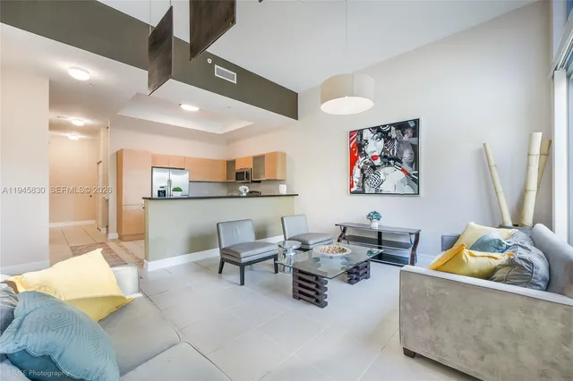 3-bedroom home at 140 S Dixie Hwy Th101 #TH101, Hollywood