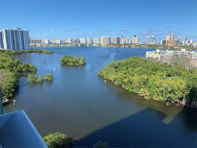2-bedroom home at 16385 Biscayne Boulevard #1417, North Miami Beach