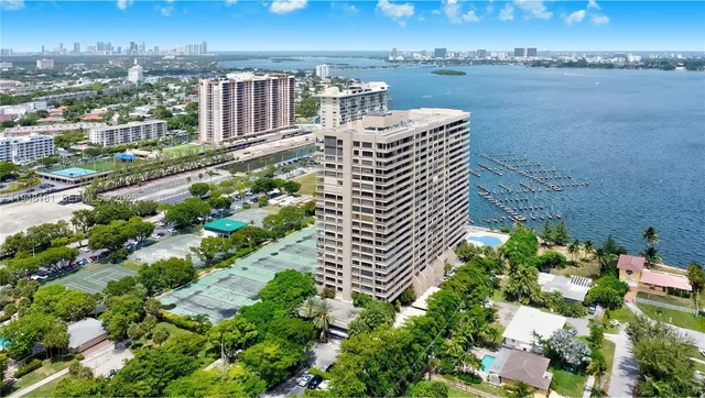 4-bedroom home at 11113 Biscayne Boulevard #PH8, Miami