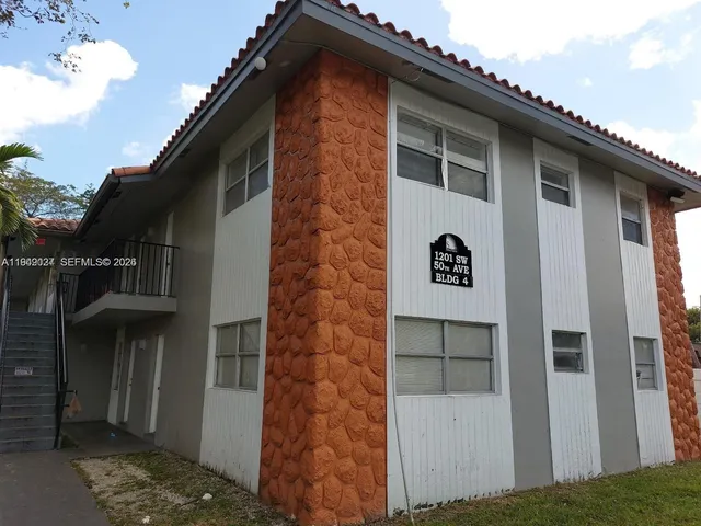3-bedroom home at 1201 SW 50th Avenue #2134, North Lauderdale