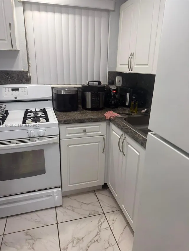 1-bedroom home at 350 E 21st Street #108, Hialeah