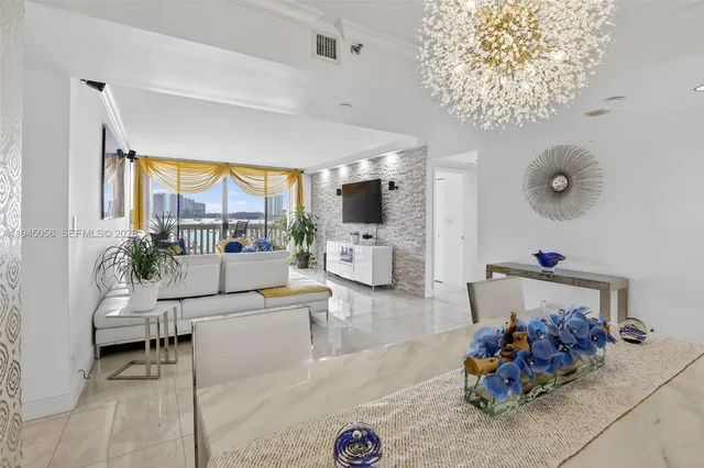 2-bedroom home at 1000 Island Boulevard #312, Aventura