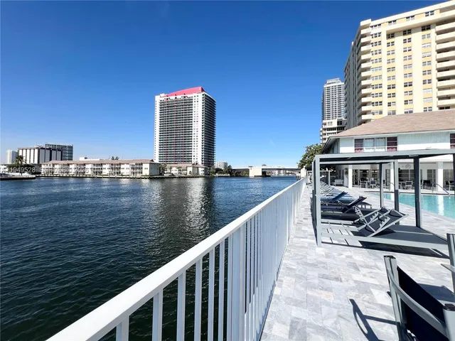 2-bedroom home at 1833 S Ocean Drive #1109, Hallandale Beach