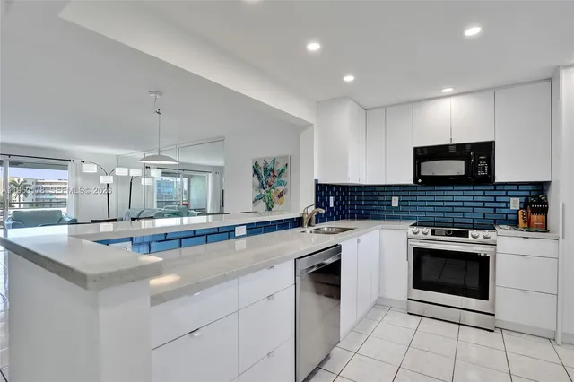 2-bedroom home at 200 SE 5th Avenue #405, Dania Beach