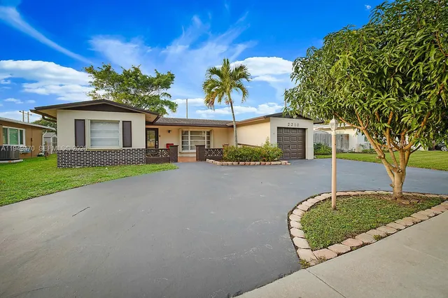 3-bedroom home at 2210 NW 91st Terrace, Pembroke Pines