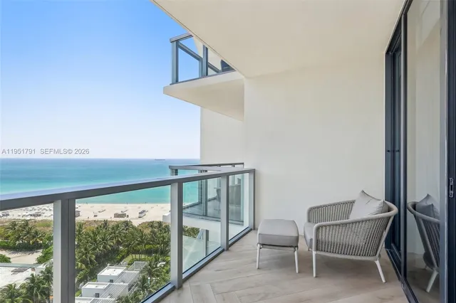 2-bedroom home at 2201 Collins Avenue #1511, Miami Beach