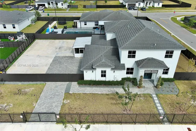 5-bedroom home at 16925 SW 289th Terrace, Homestead