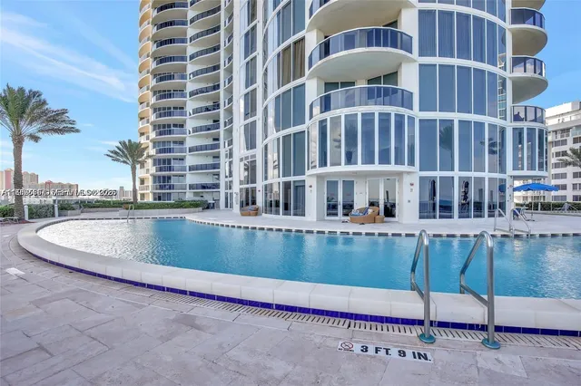 2-bedroom home at 17201 Collins Ave+den 1403 #1403, Sunny Isles Beach