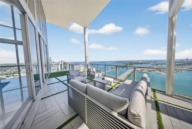 6-bedroom home at 1100 Biscayne Boulevard #5306, Miami