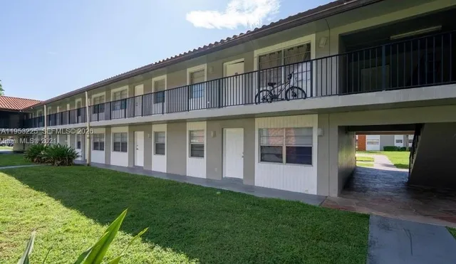 1-bedroom home at 1200 SW 50th Avenue #2073, North Lauderdale