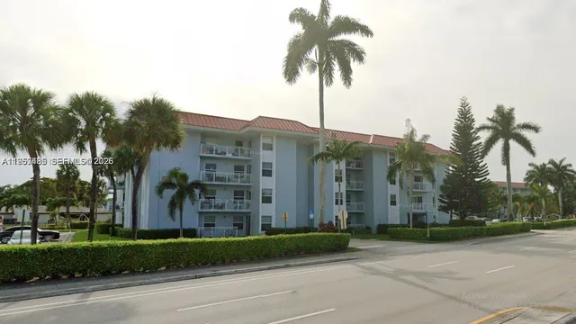 1-bedroom home at 405 S Pine Island Road #202D, Plantation