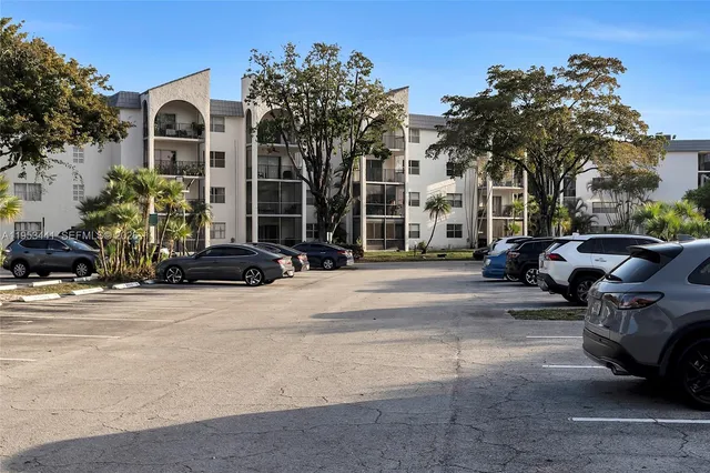 2-bedroom home at 3300 Spanish Moss Terrace #106, Lauderhill