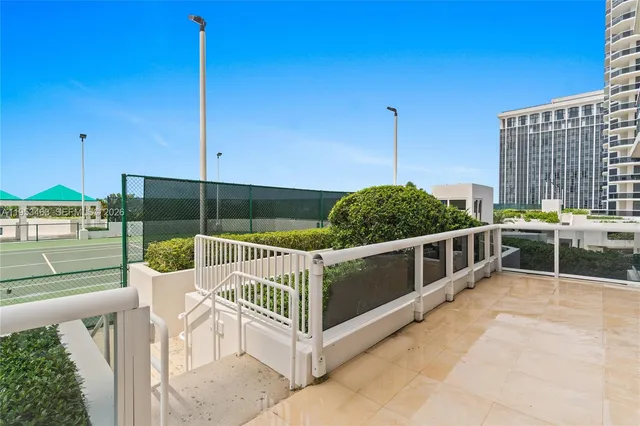 2-bedroom home at 4775 Collins Avenue #507, Miami Beach