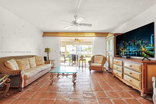 2-bedroom home at 314 SE 10th Street #103, Dania Beach