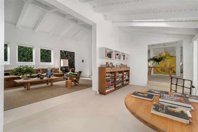 3-bedroom home at 3325 Pine Tree Drive, Miami Beach