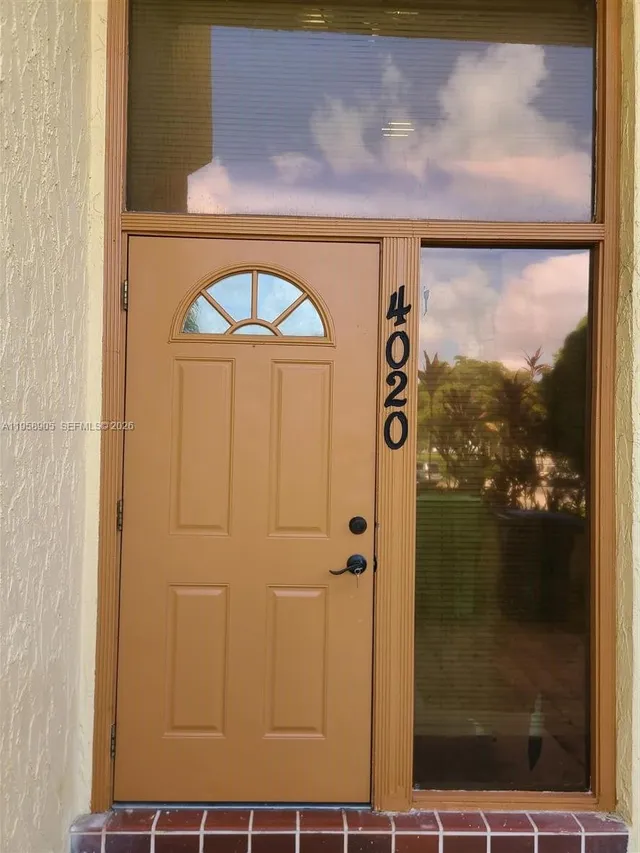 4-bedroom home at 4020 Del Rio Way, Sunrise