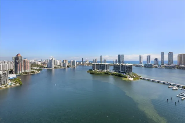 3-bedroom home at 3201 NE 183rd Street #2906, Aventura