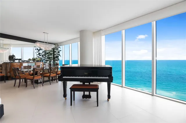 3-bedroom home at 2711 S Ocean Drive #2205, Hollywood