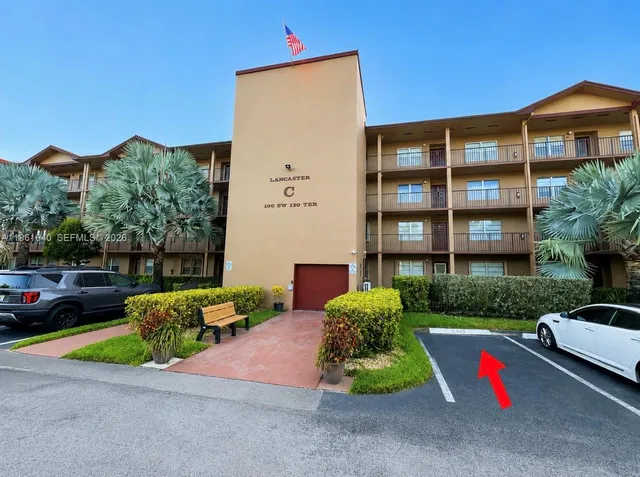 2-bedroom home at 100 SW 130th Terrace #109C, Pembroke Pines