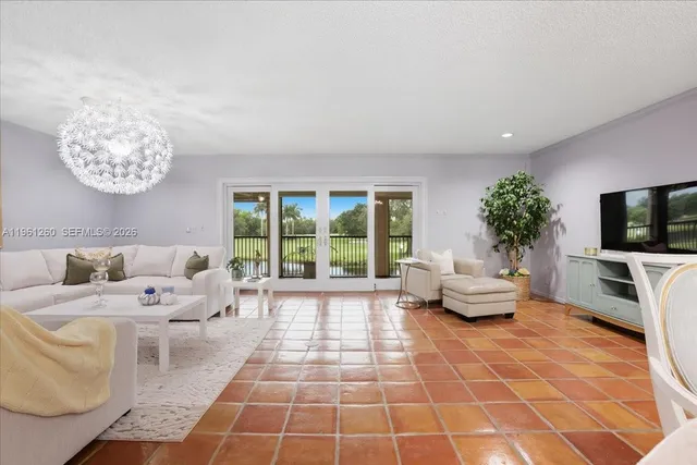 4-bedroom home at 400 NW 127th Avenue #13, Plantation