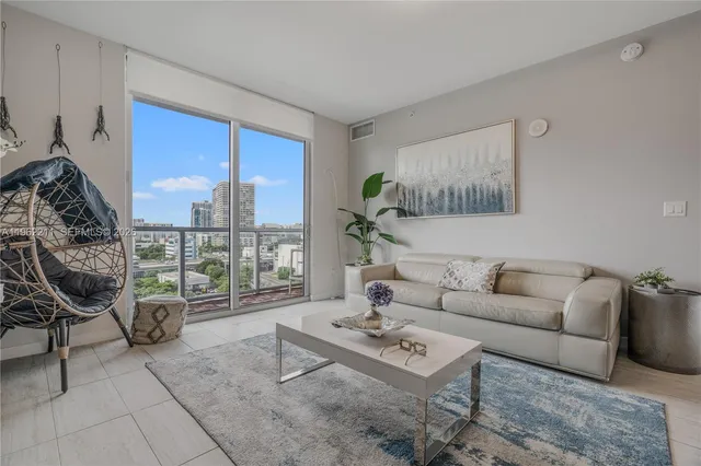 1-bedroom home at 3900 Biscayne Boulevard #S-904, Miami
