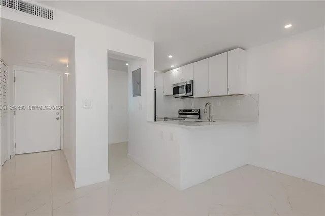 1-bedroom home at 2851 Leonard Drive #J405, Aventura