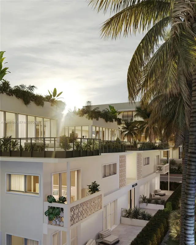 1-bedroom home at 260 Collins Avenue #104, Miami Beach
