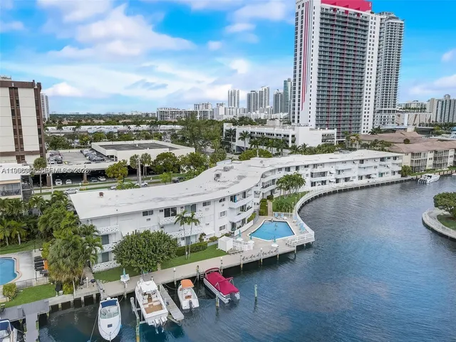 1-bedroom home at 2500 Diana Drive #104, Hallandale Beach