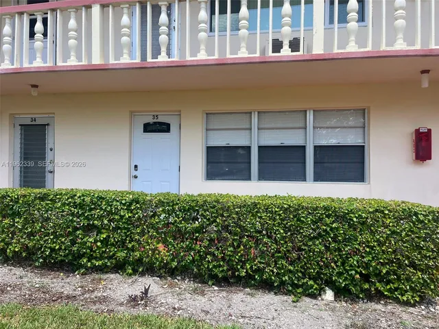 1-bedroom home at 35 Camden #B, West Palm Beach
