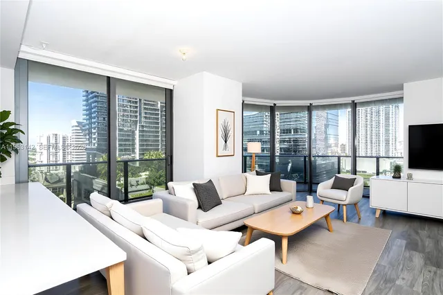 3-bedroom home at 801 S Miami Avenue #1409, Miami