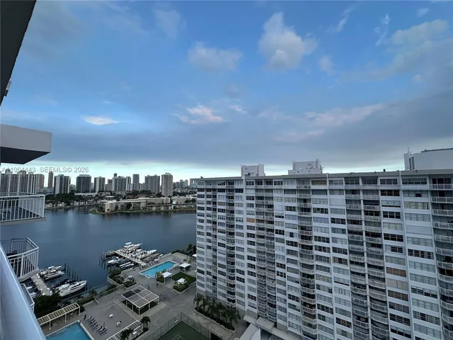 2-bedroom home at 18051 Biscayne Boulevard #PH05, Aventura