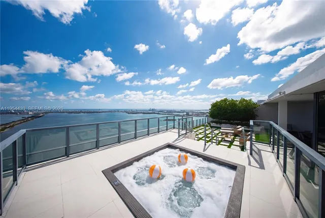 4-bedroom home at 3131 NE 7th Avenue #UPH5303, Miami