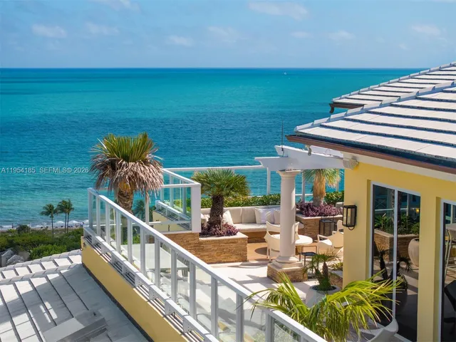 5-bedroom home at 445 Grand Bay Drive #PH1A, Key Biscayne