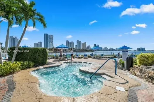 2-bedroom home at 19195 NE 36th Court #2302, Aventura