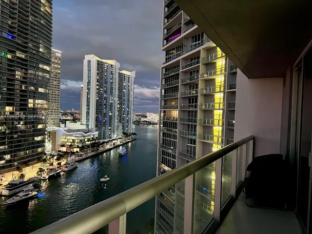 2-bedroom home at 475 Brickell Avenue #1715, Miami