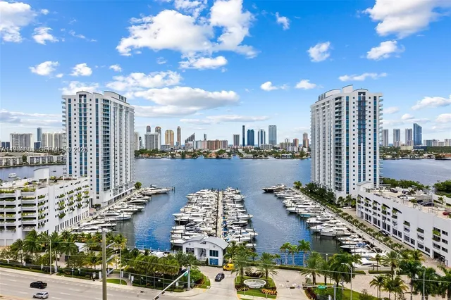 3-bedroom home at 17301 Biscayne Boulevard #2110, North Miami Beach