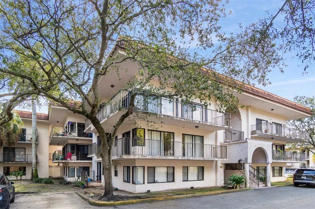 2-bedroom home at 4705 SW 62nd Avenue #204, Davie