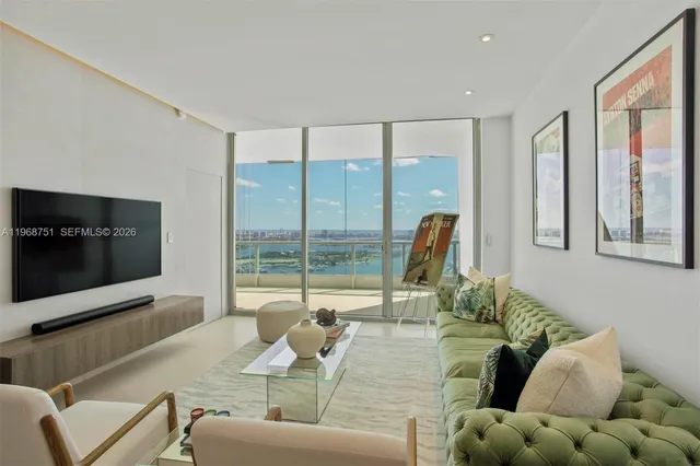 1-bedroom home at 900 Biscayne Boulevard #4307, Miami