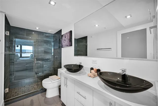 2-bedroom home at 5225 Collins Avenue #714, Miami Beach